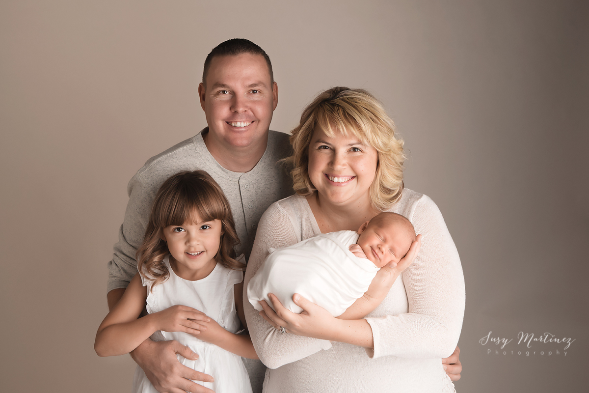 newborn family photography | Top Newborn Photographers in Henderson