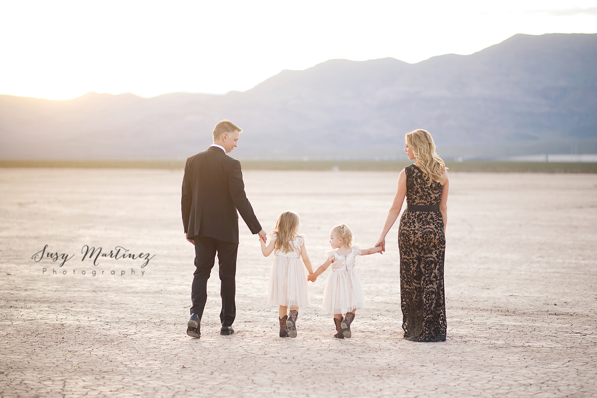 Dry Lake Bed Family Photographer
