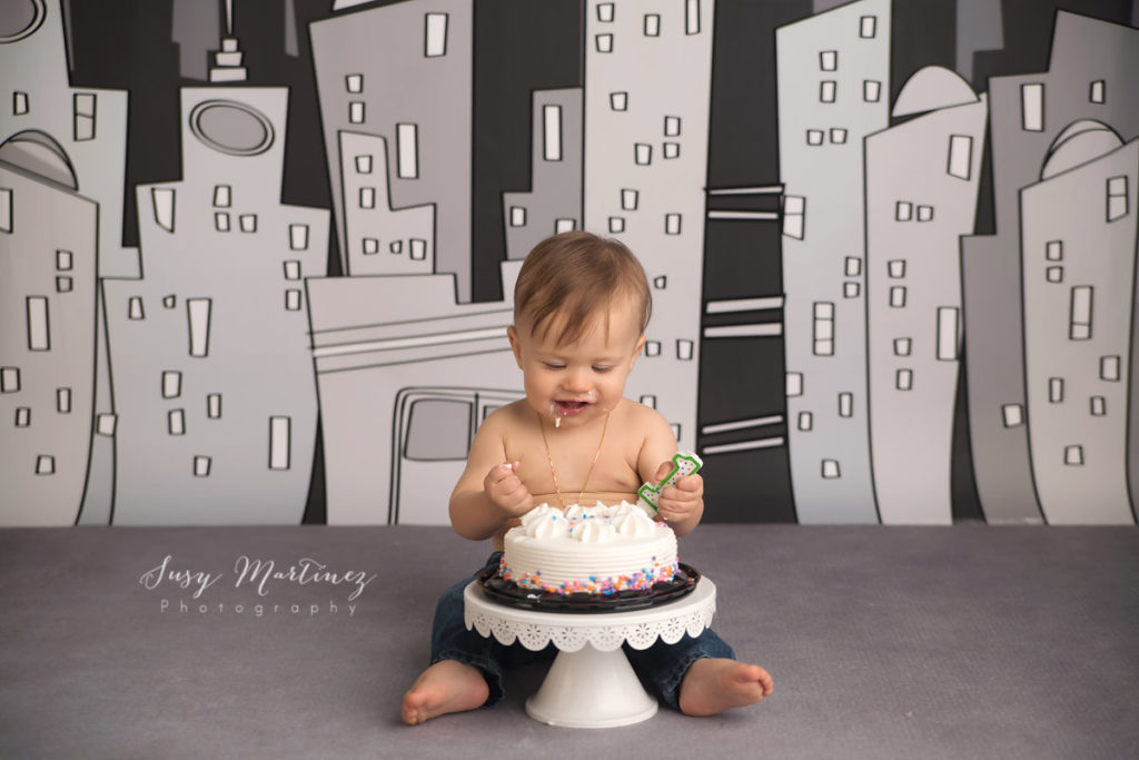 Cake Smash Session in Henderson | Studio Baby Photographer