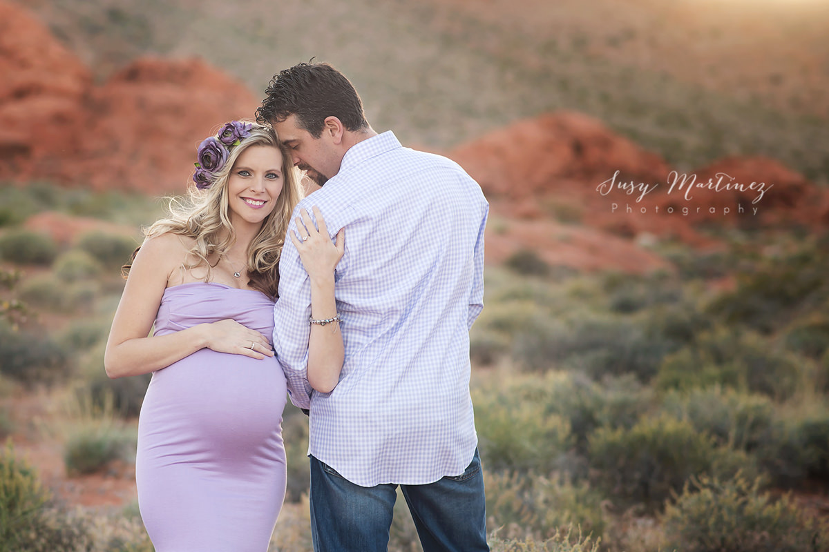 Maternity Photos at Valley of Fire | Bump to Baby Photographer