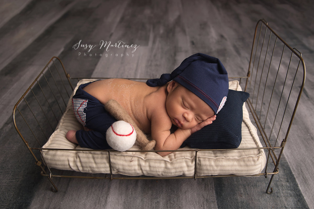 baseball inspired newborn portraits with Las Vegas photographer Susy Martinez Photography