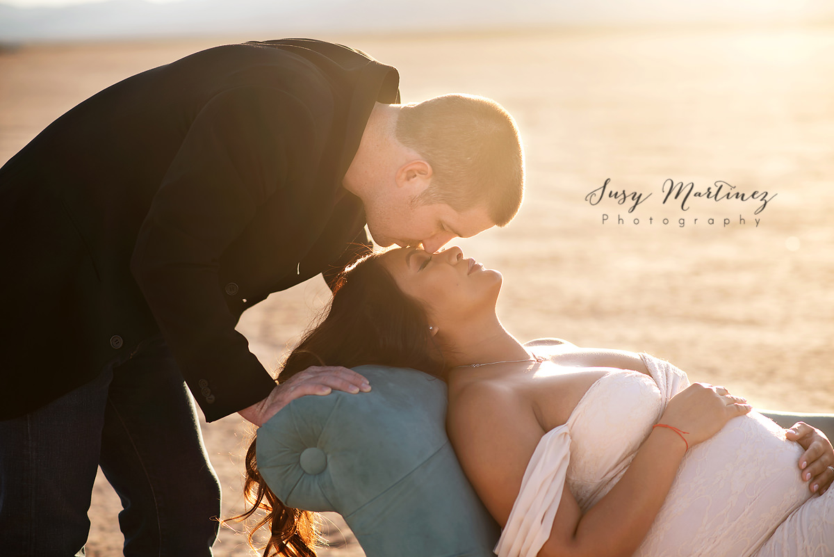 Susy Martinez Photography captures maternity session in Las Vegas