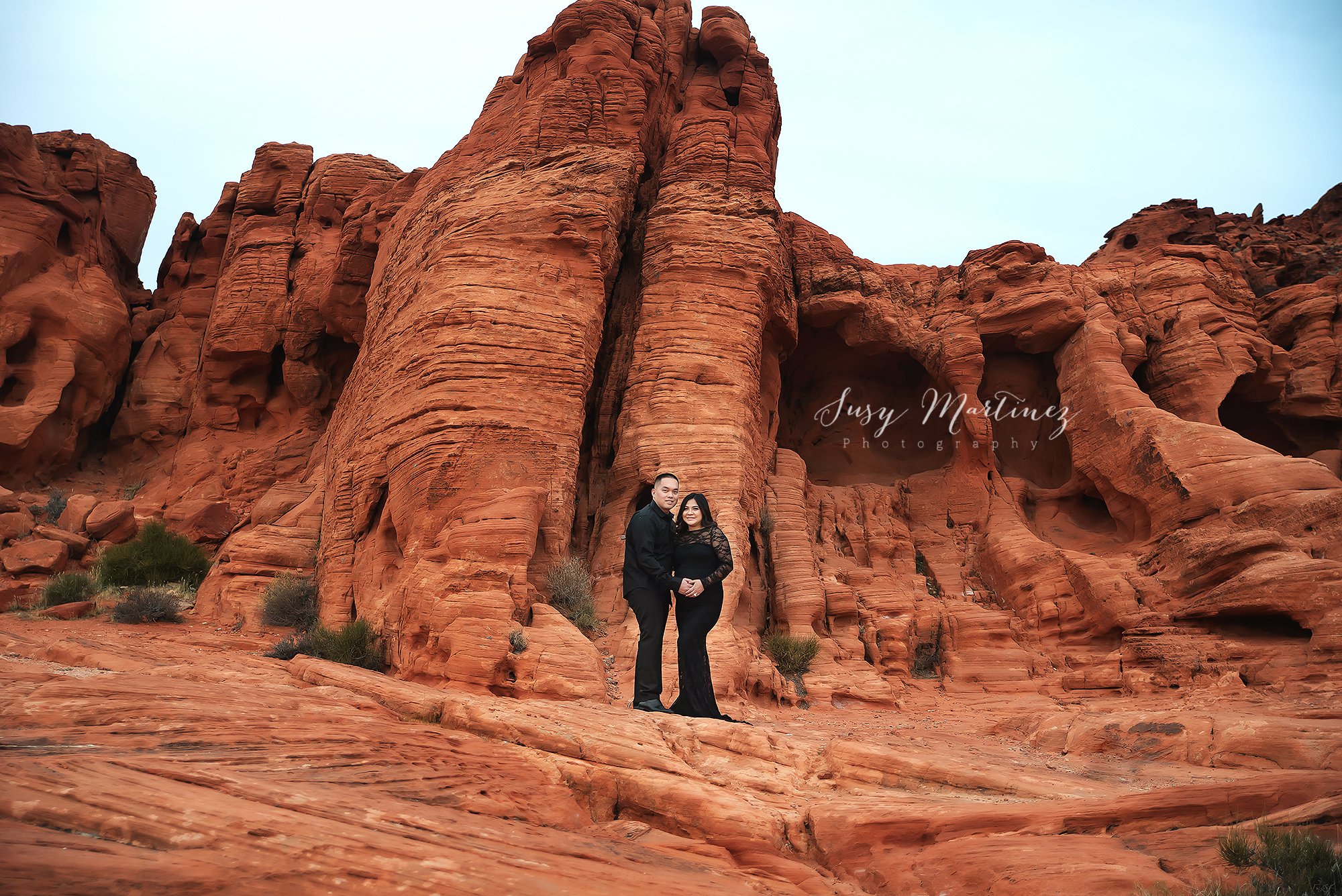 Valley of Fire maternity session at sunset